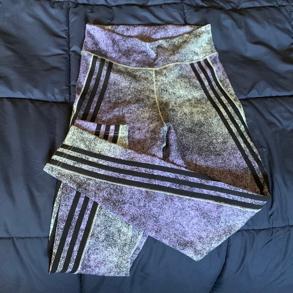 Adidas Purple/Green/Yellow Splattered Leggings Size Medium